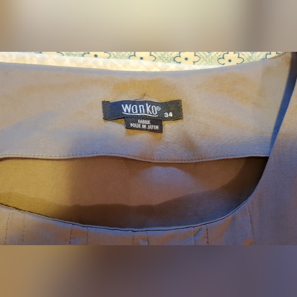 Wanko tailored tunic size 6 with slight imperfection - Picture 10 of 12